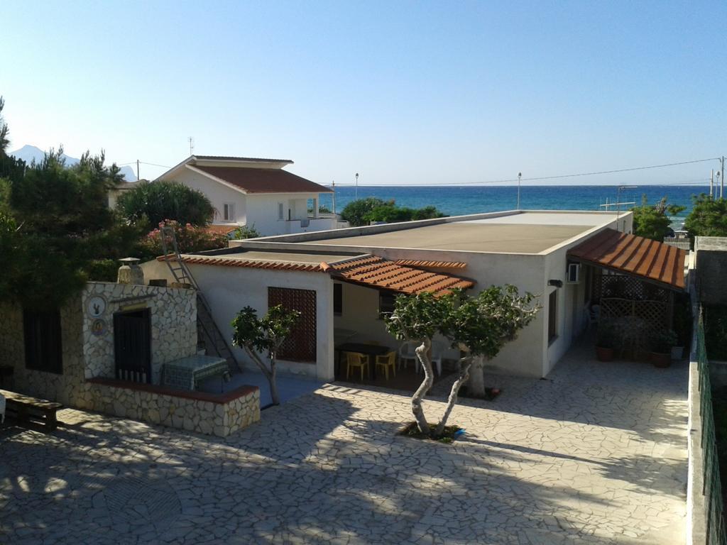 Appartamento Spiaggia Playa Кастеламаре дел Голфо Екстериор снимка
