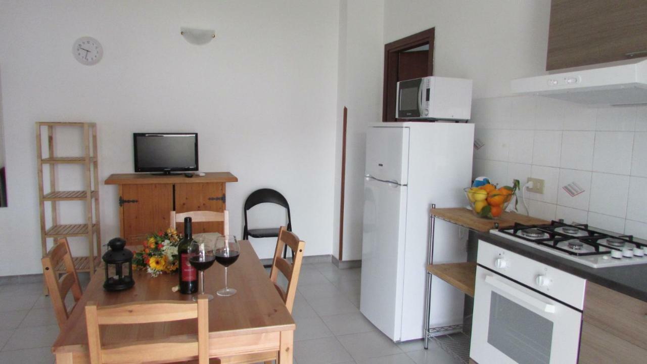 Appartamento Spiaggia Playa Кастеламаре дел Голфо Екстериор снимка