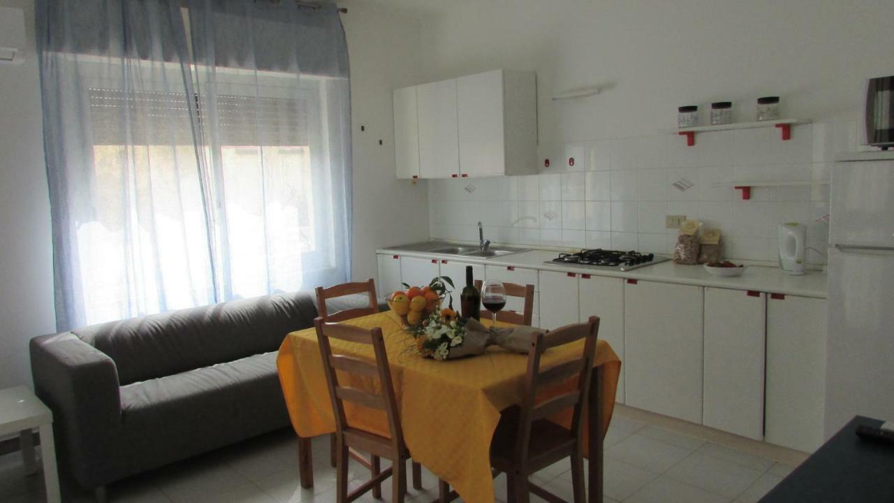 Appartamento Spiaggia Playa Кастеламаре дел Голфо Екстериор снимка